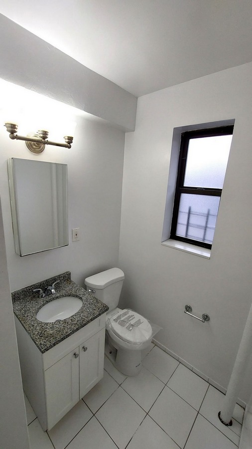 Apartment Queens Blvd Queens, NY 11375, MLS-RD4969-5