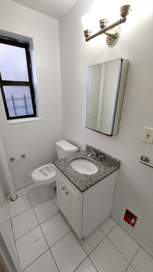 Apartment Queens Blvd Queens, NY 11375, MLS-RD4969-7