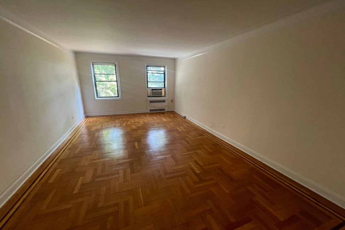 Apartment Highland Avenue Queens, NY 11432, MLS-RD4972-8