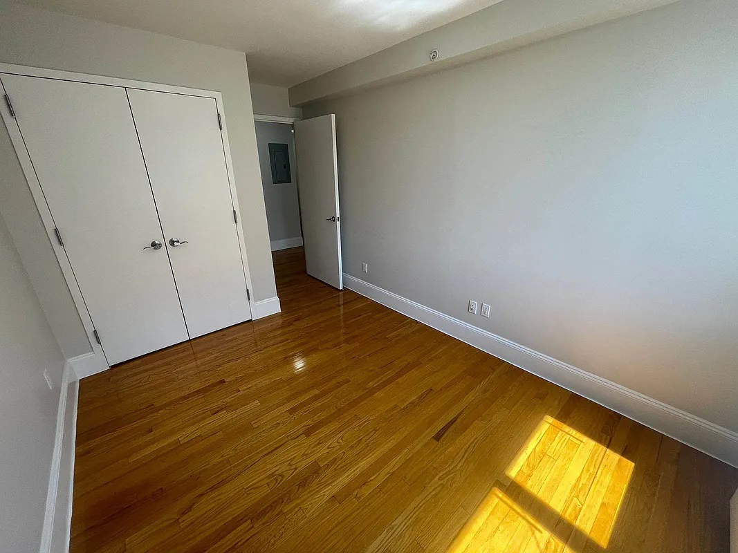 Apartment Curzon Road  Queens, NY 11415, MLS-RD4998-13