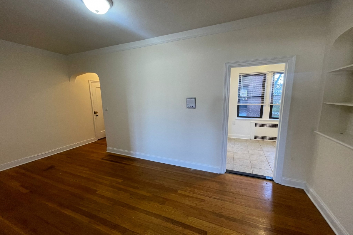 Apartment Highland Avenue  Queens, NY 11432, MLS-RD5001-11