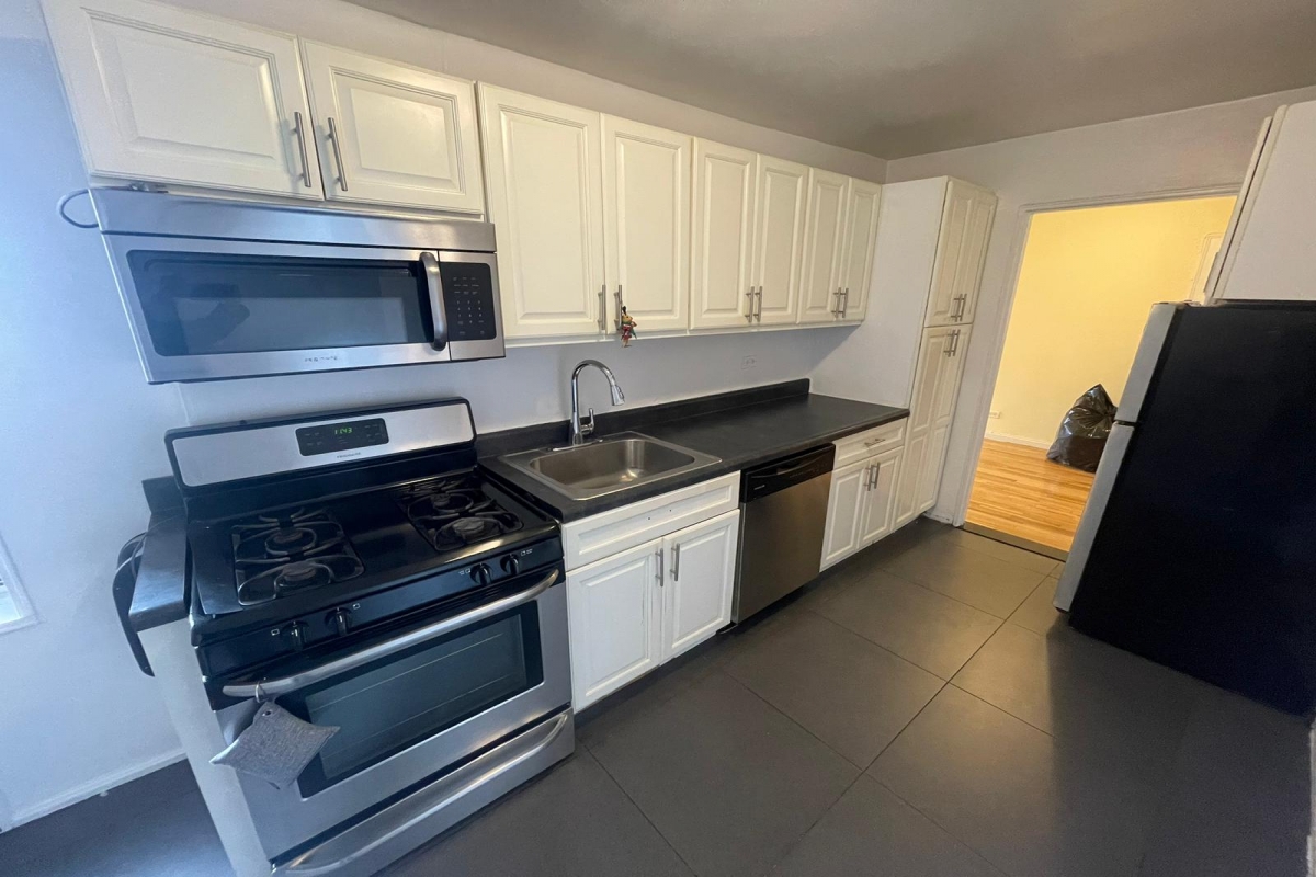 Apartment Woodhaven Blvd  Queens, NY 11374, MLS-RD5002-3