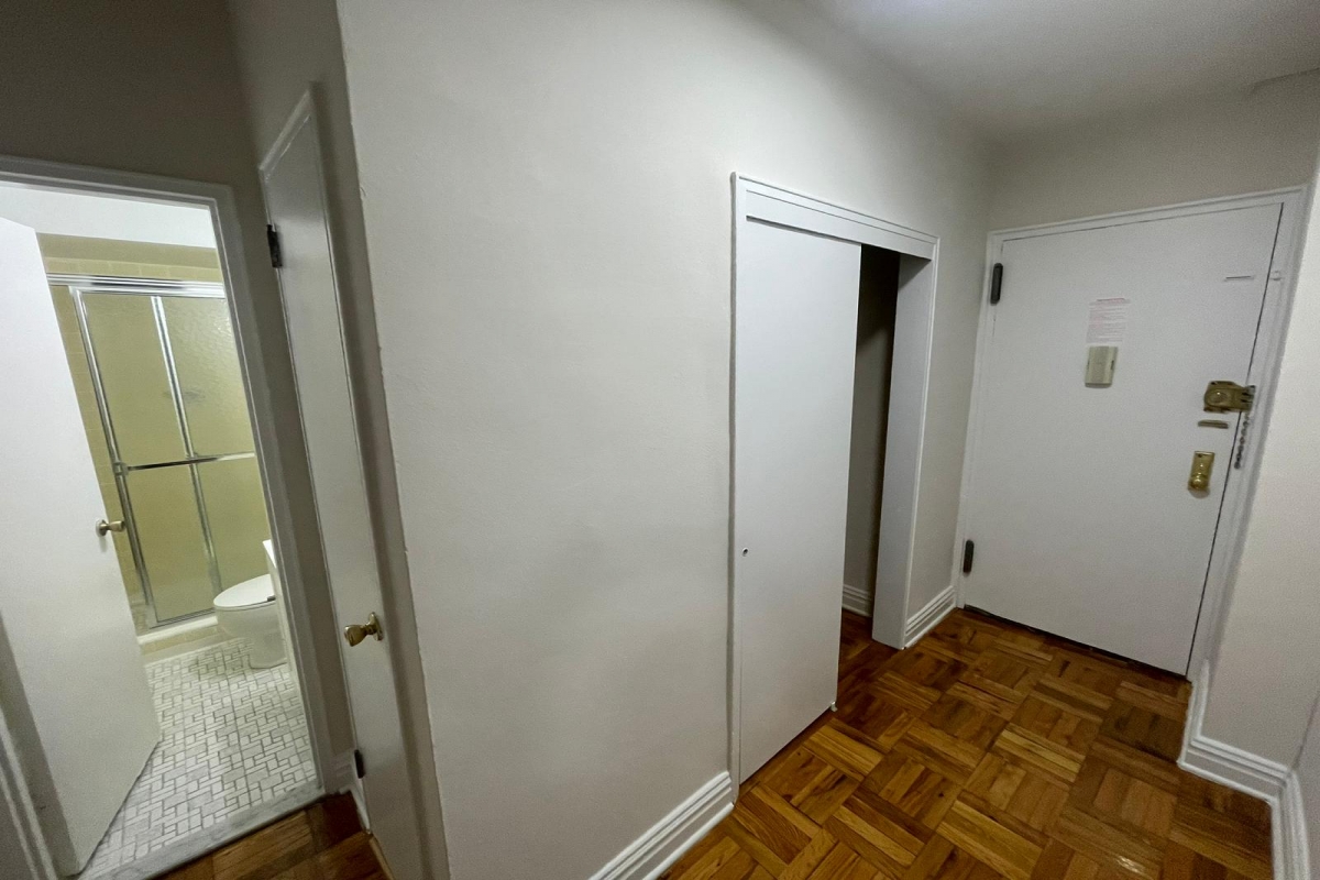 Apartment 67th Road Queens, NY 11375, MLS-RD5006-3