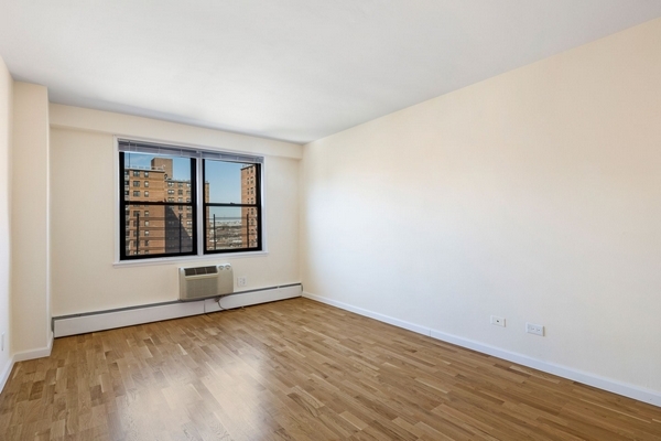 Apartment 57th Avenue  Queens, NY 11368, MLS-RD5014-4