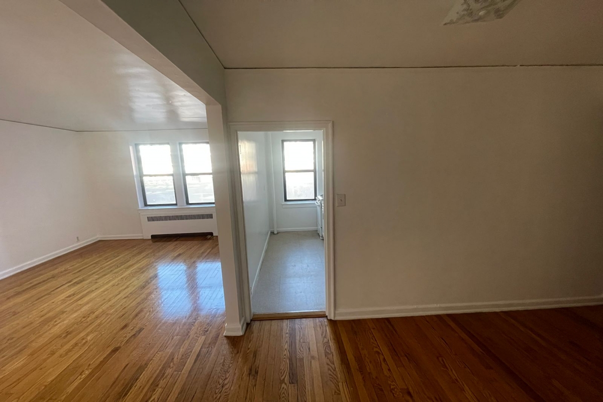 Apartment 66th Road  Queens, NY 11374, MLS-RD5018-3