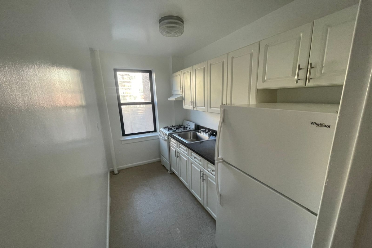 Apartment 66th Road  Queens, NY 11374, MLS-RD5018-4