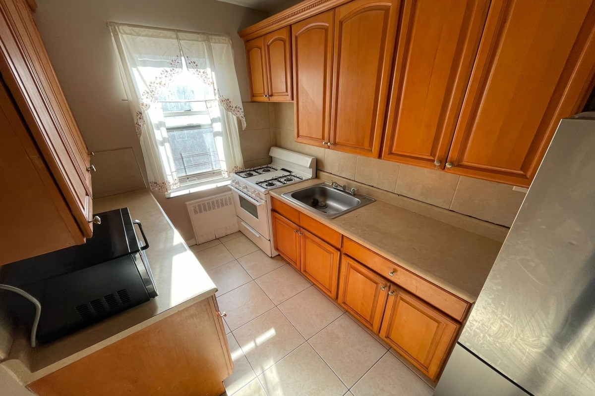 Apartment 102nd Street  Queens, NY 11374, MLS-RD5020-3