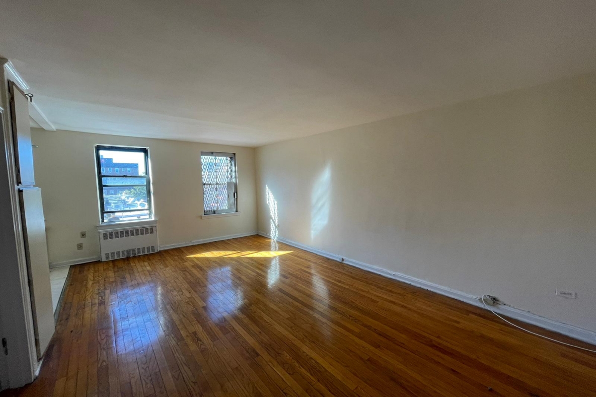 Apartment 108th Street  Queens, NY 11375, MLS-RD5025-7