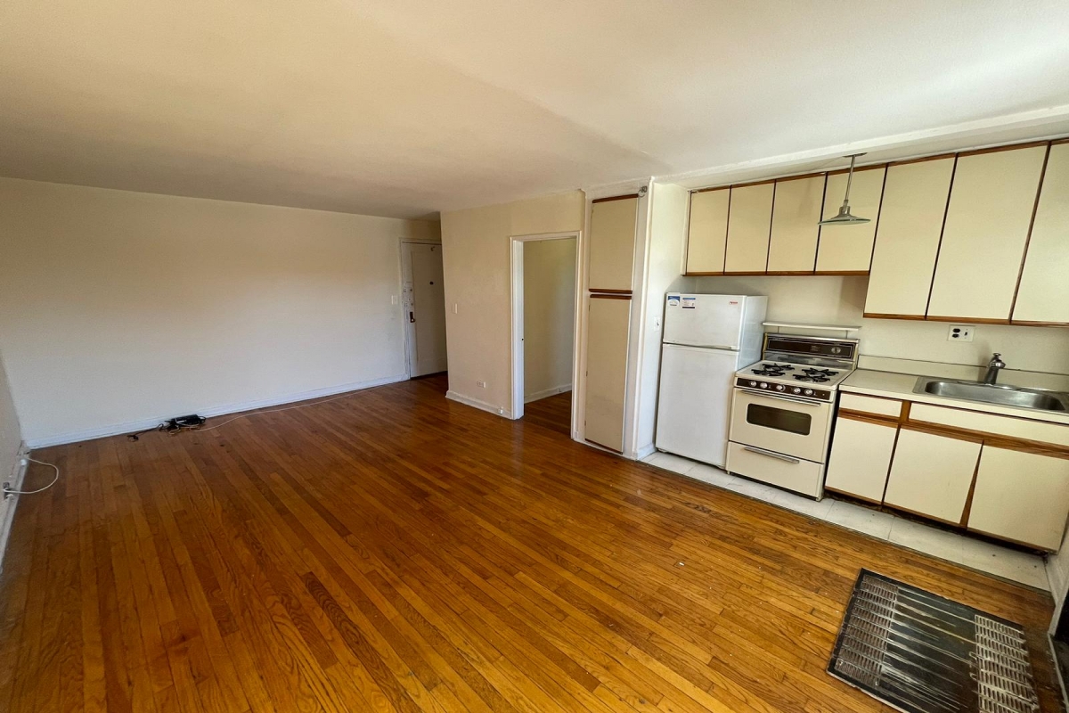Apartment 108th Street  Queens, NY 11375, MLS-RD5025-4