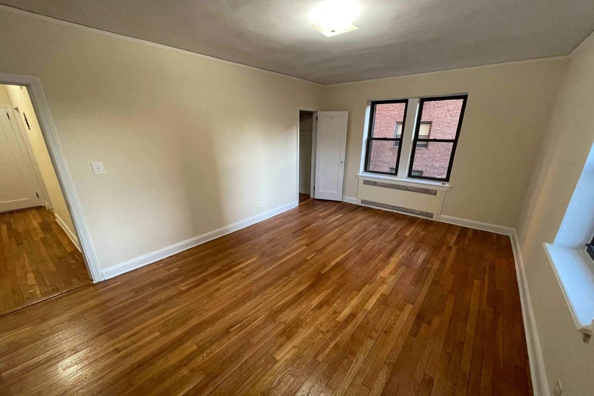 Apartment 112th Street Queens, NY 11375, MLS-RD5030-15