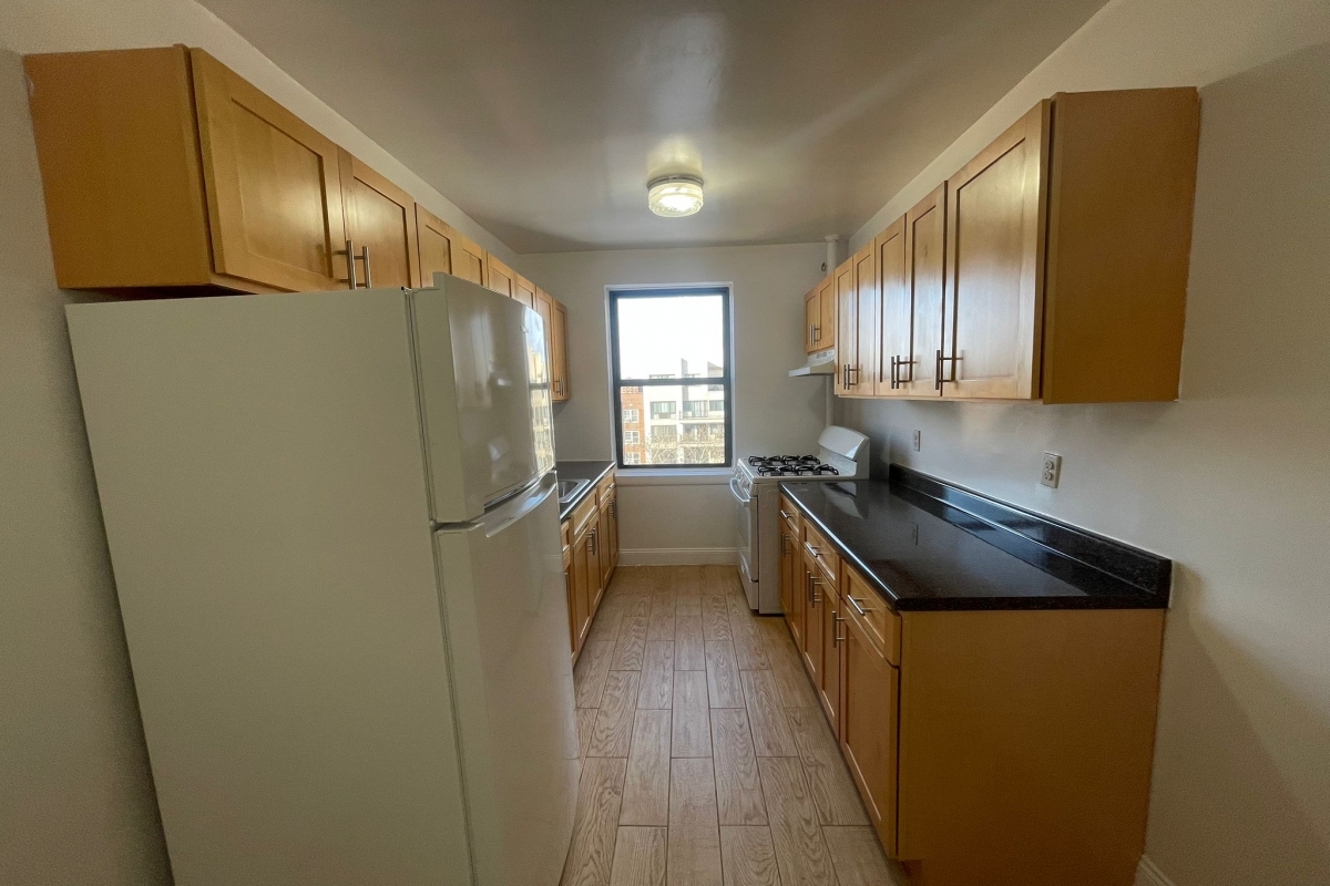 Apartment 66th Road  Queens, NY 11374, MLS-RD5031-2