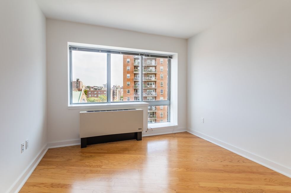 Apartment 89th Avenue  Queens, NY 11432, MLS-RD5056-6