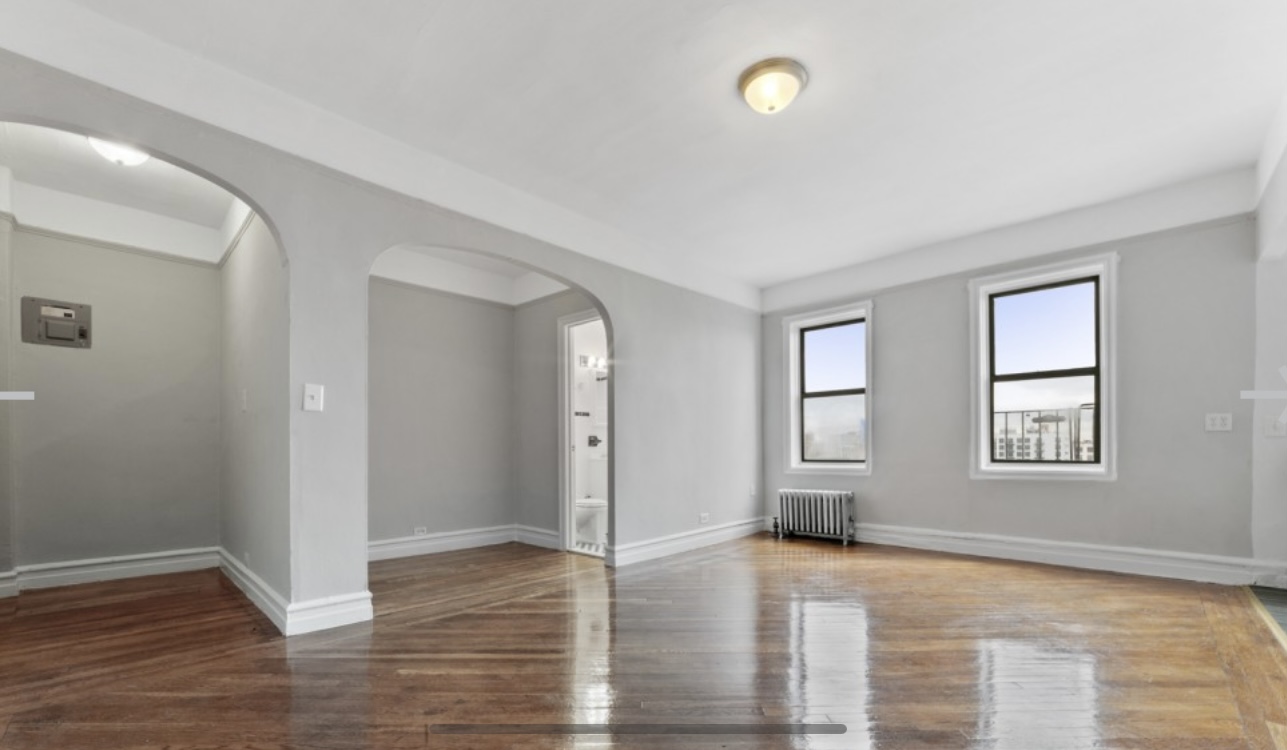 Apartment in Sunnyside - 49th Street  Queens, NY 11104