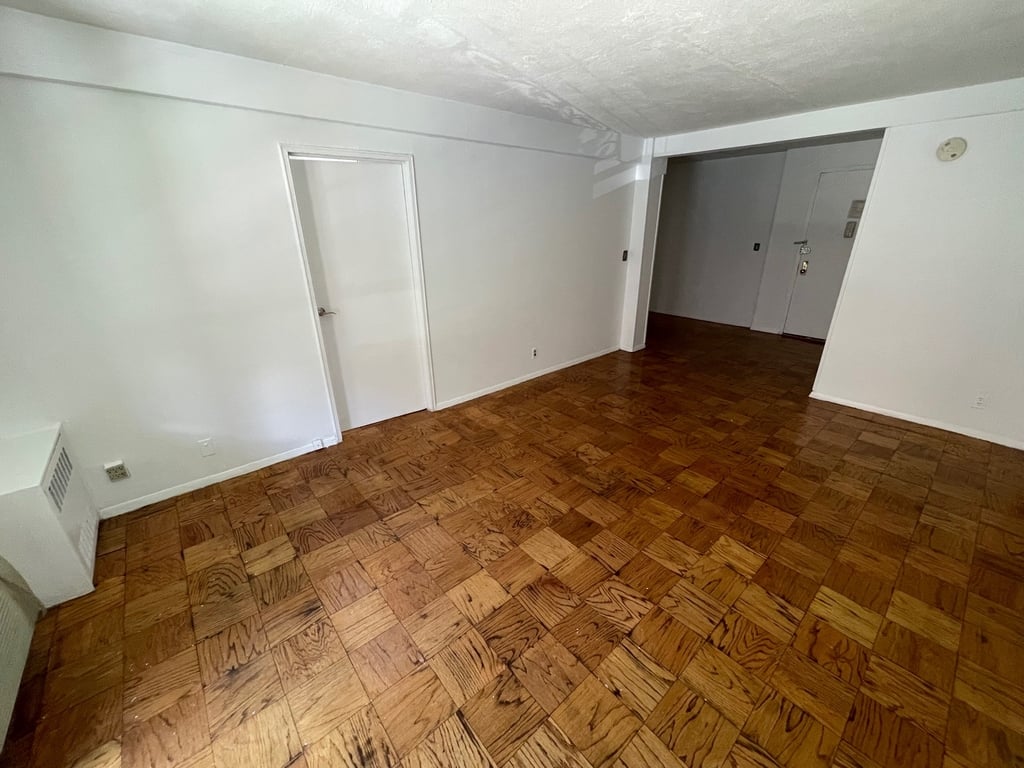 Apartment 118th Street  Queens, NY 11415, MLS-RD5068-3