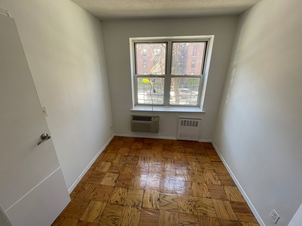 Apartment 118th Street  Queens, NY 11415, MLS-RD5068-6