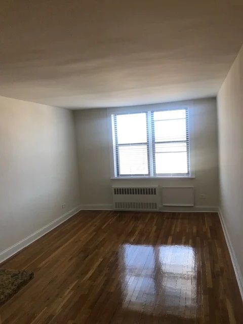 Apartment in Jamaica - Hoover Avenue  Queens, NY 11435