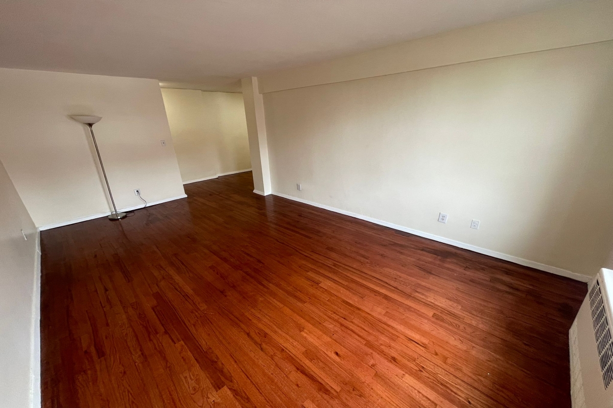 Apartment Booth Street  Queens, NY 11374, MLS-RD5082-5