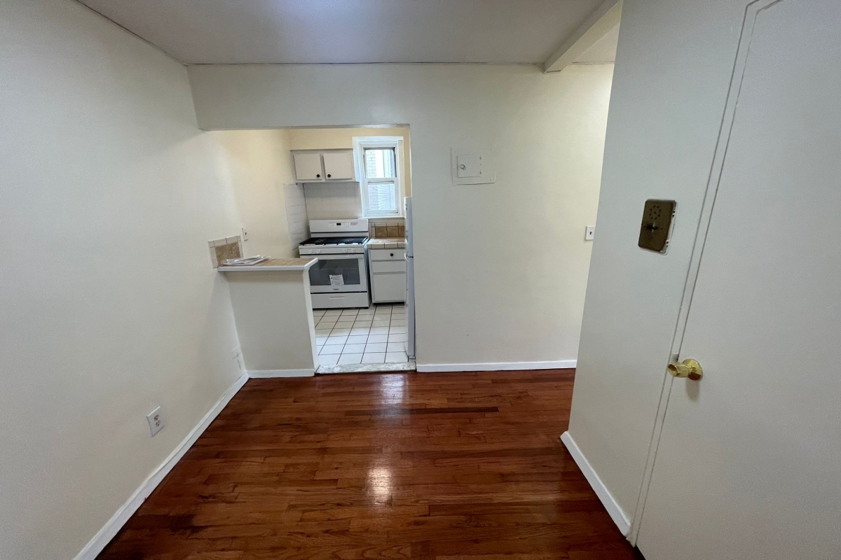 Apartment Booth Street  Queens, NY 11374, MLS-RD5082-10