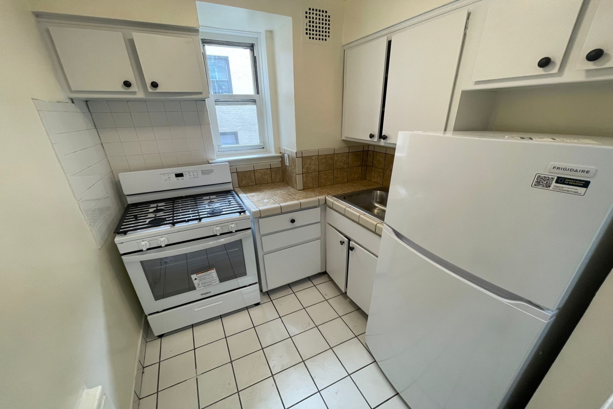 Apartment Booth Street  Queens, NY 11374, MLS-RD5082-11