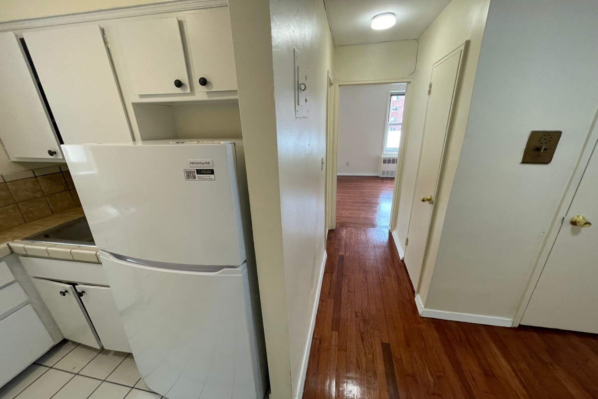 Apartment Booth Street  Queens, NY 11374, MLS-RD5082-12