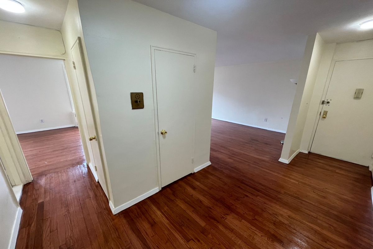 Apartment Booth Street  Queens, NY 11374, MLS-RD5082-13