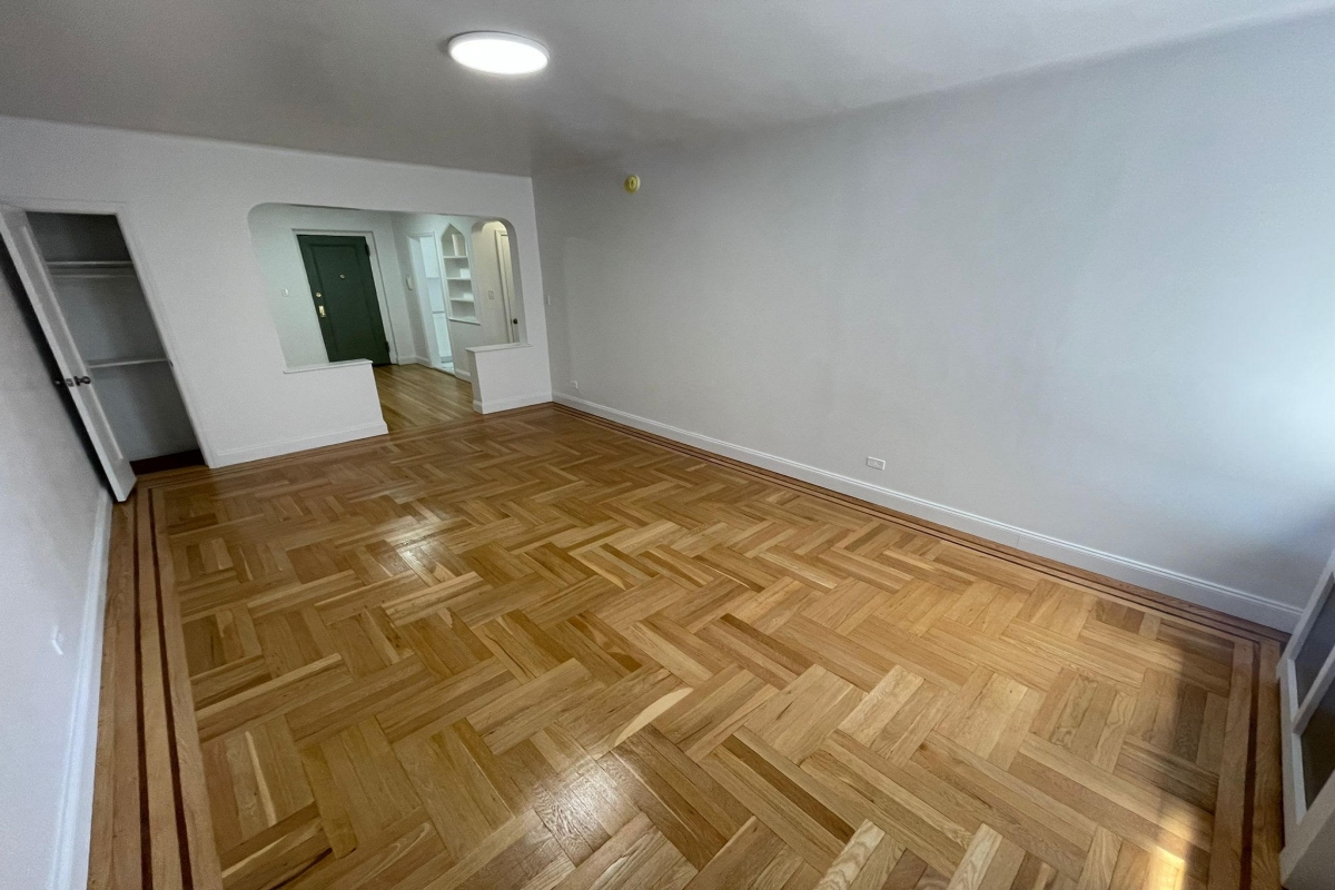 Apartment Booth Street Queens, NY 11374, MLS-RD5119-17