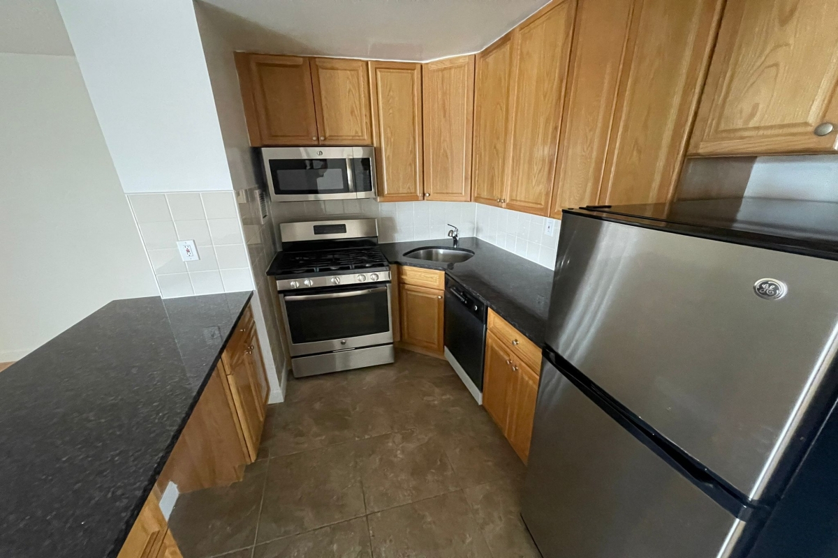 Apartment 34th Avenue Queens, NY 11354, MLS-RD5132-5