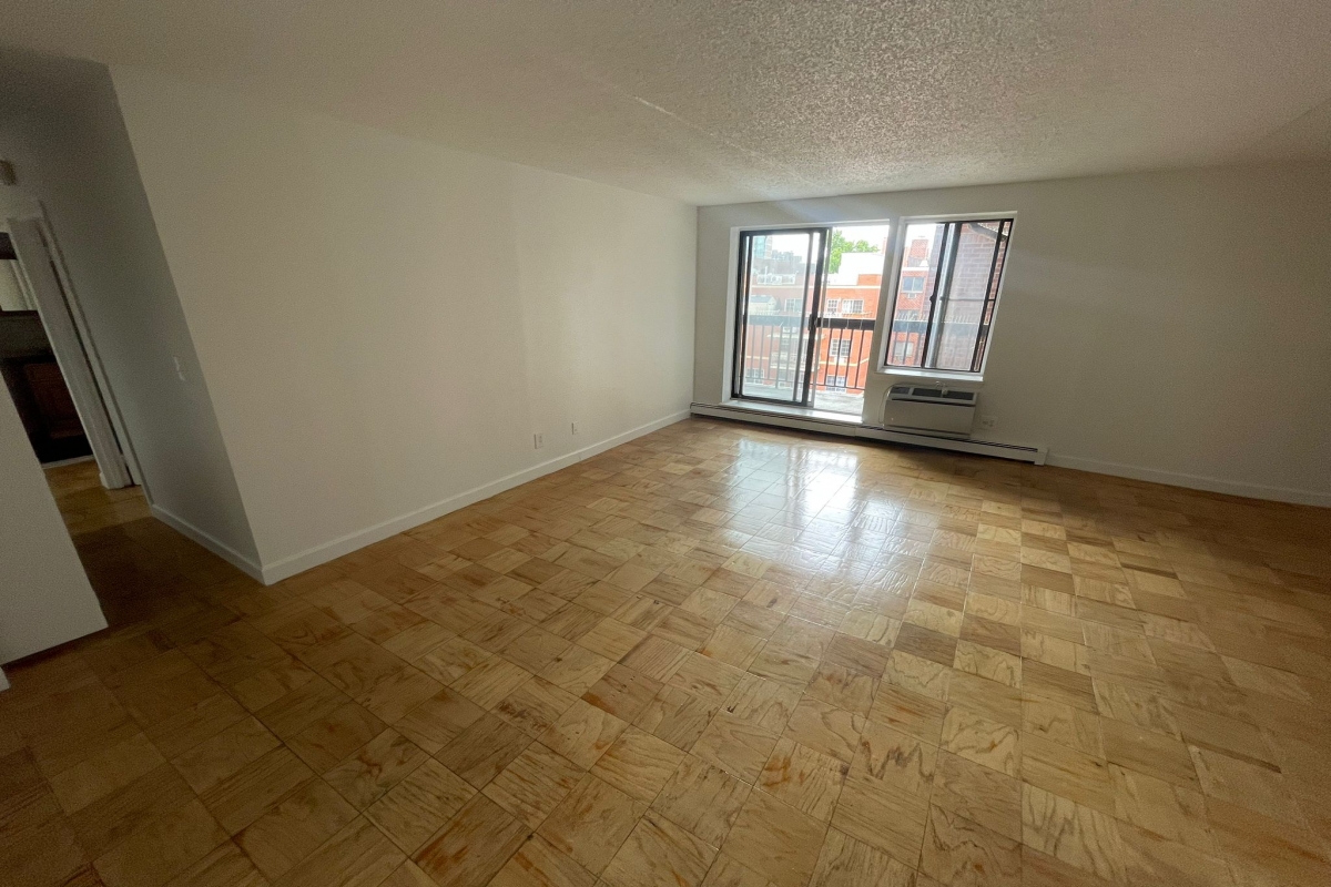 Apartment 34th Avenue Queens, NY 11354, MLS-RD5132-7