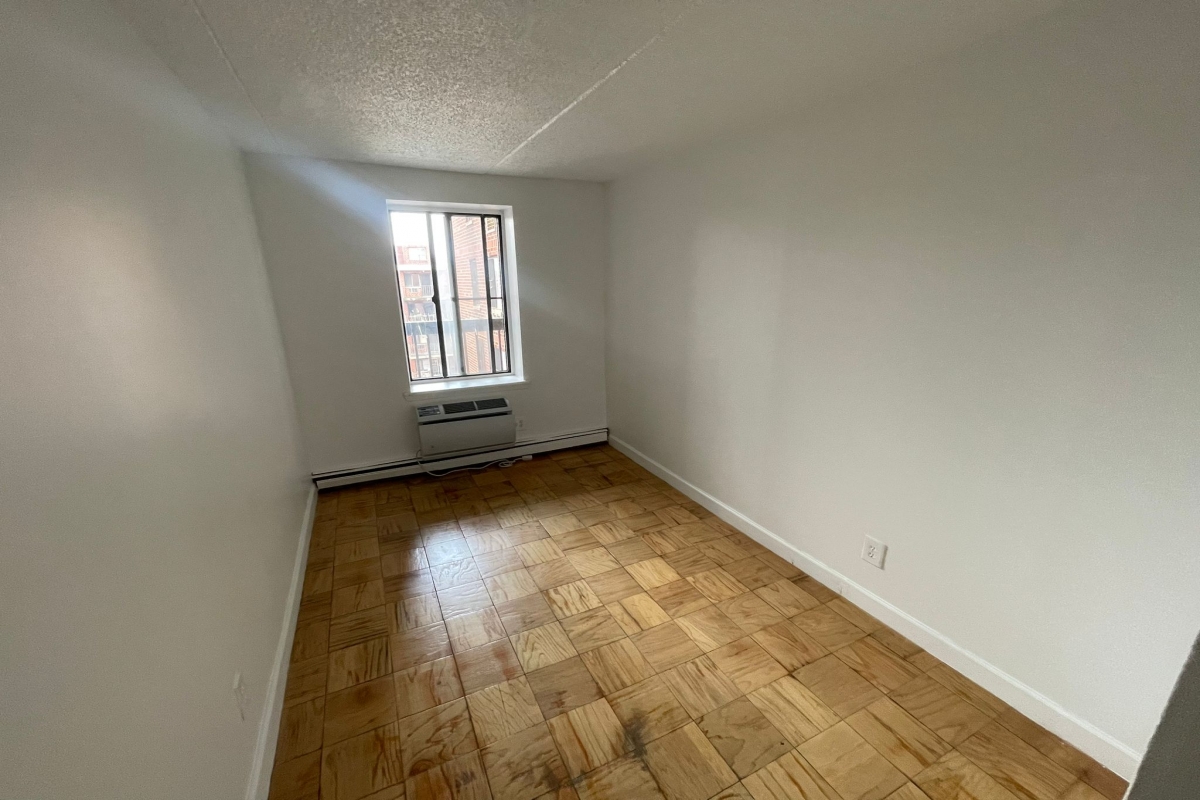 Apartment 34th Avenue Queens, NY 11354, MLS-RD5132-13