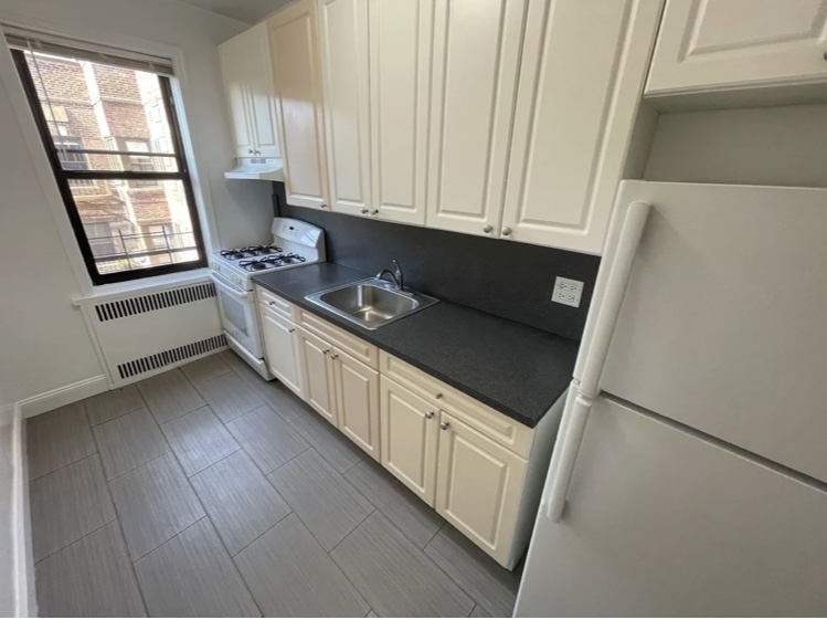 Apartment 32nd Avenue Queens, NY 11377, MLS-RD5138-3