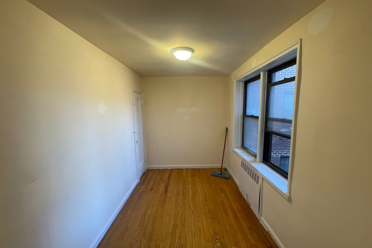 Apartment Wetherole Street Queens, NY 11374, MLS-RD5140-12