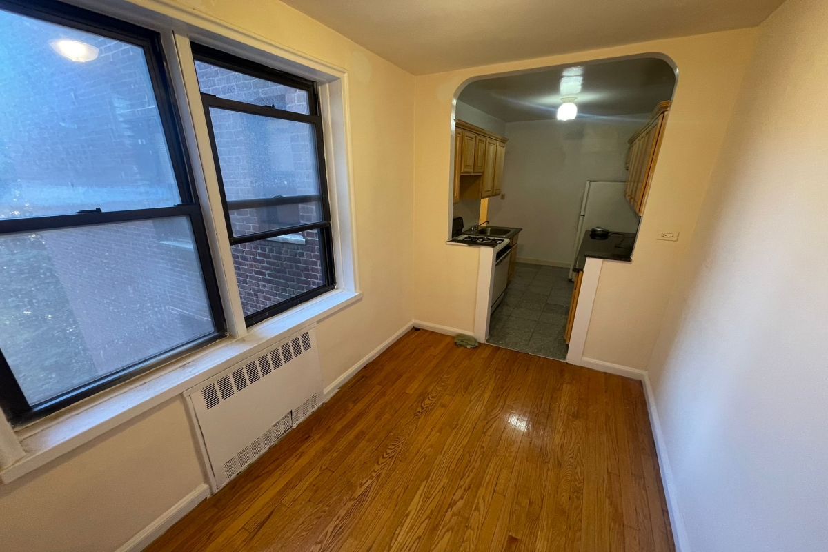 Apartment Wetherole Street Queens, NY 11374, MLS-RD5140-13