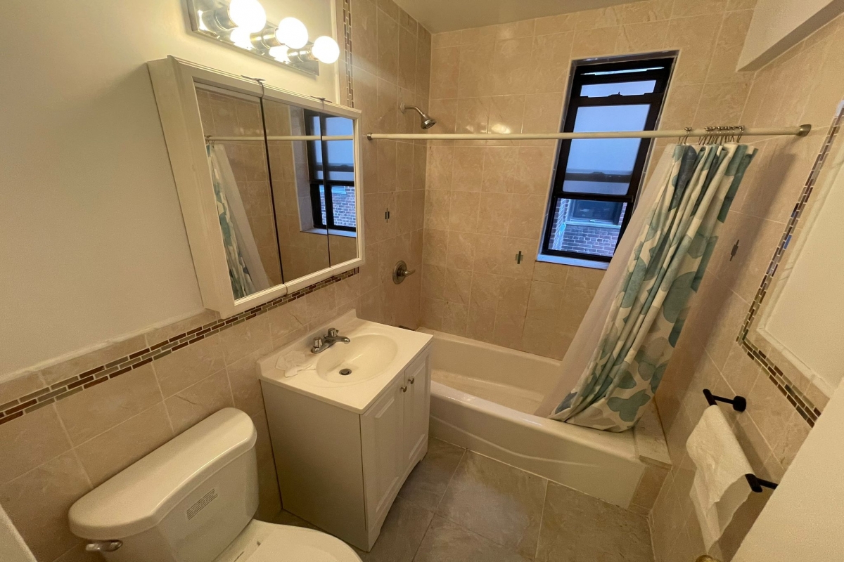 Apartment Wetherole Street Queens, NY 11374, MLS-RD5140-15
