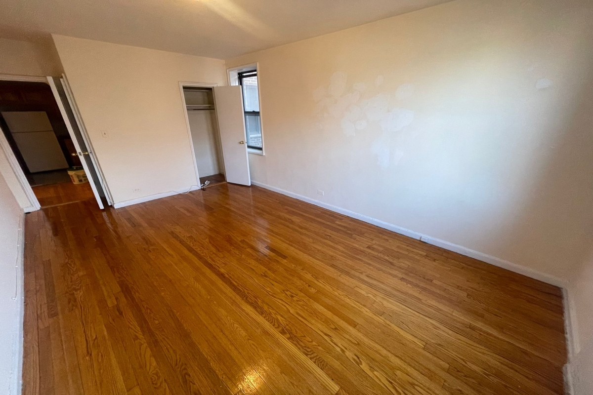 Apartment Wetherole Street Queens, NY 11374, MLS-RD5140-19