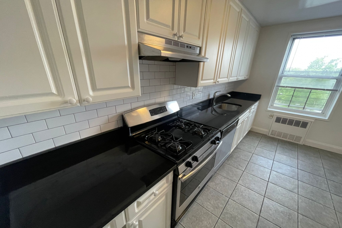 Apartment 150th Street  Queens, NY 11367, MLS-RD5152-3