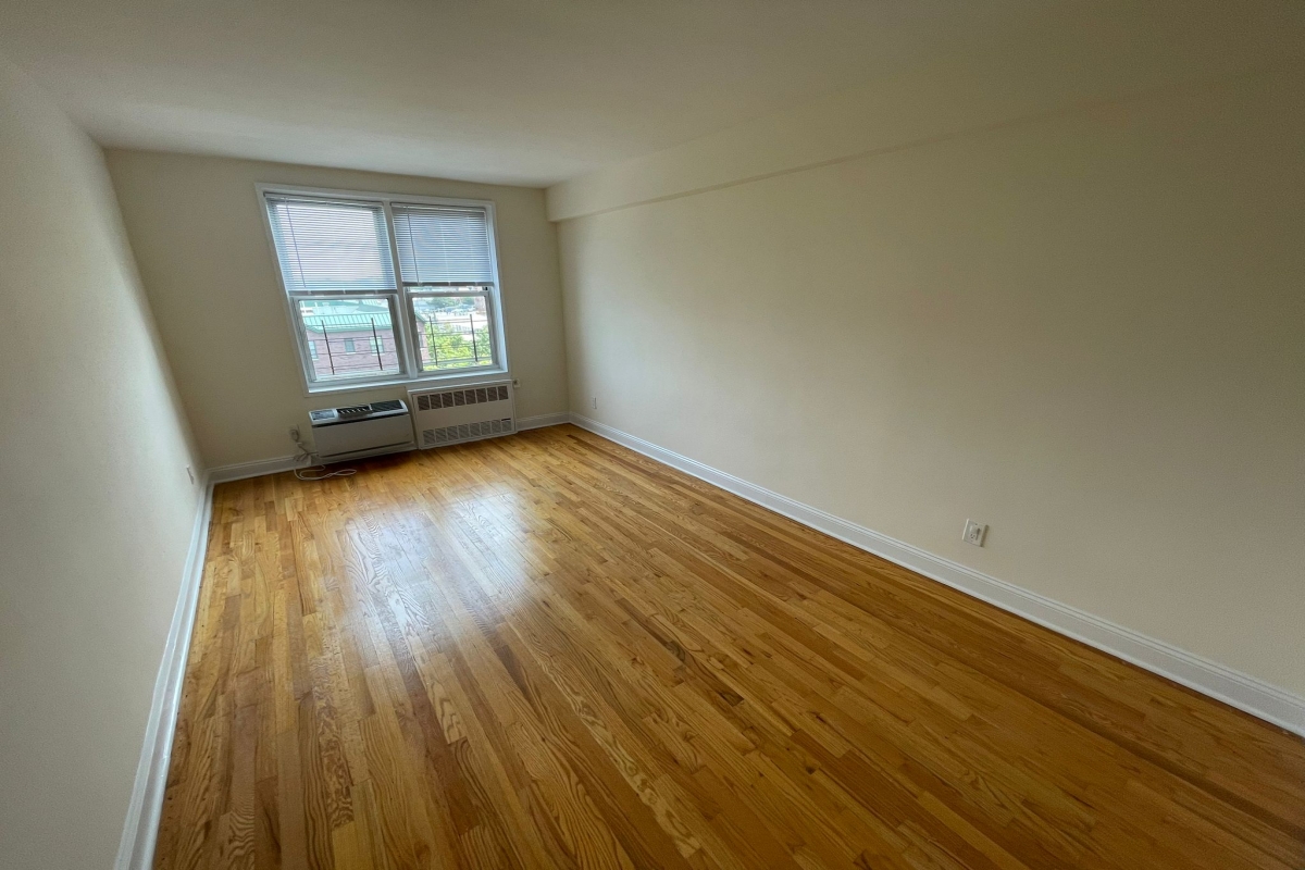 Apartment 150th Street  Queens, NY 11367, MLS-RD5152-12