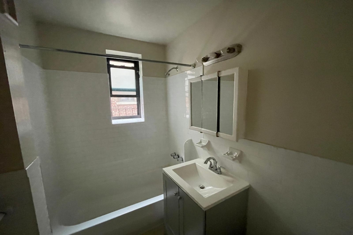 Apartment 159th Street Queens, NY 11358, MLS-RD5183-18