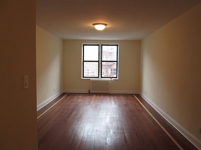 Apartment 80th Street  Queens, NY 11373, MLS-RD5202-4