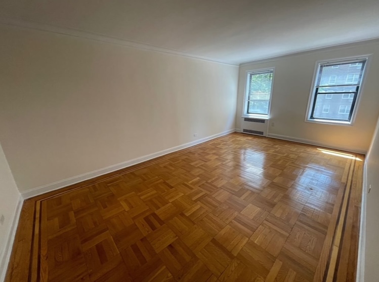 Apartment Highland Avenue  Queens, NY 11432, MLS-RD5215-5