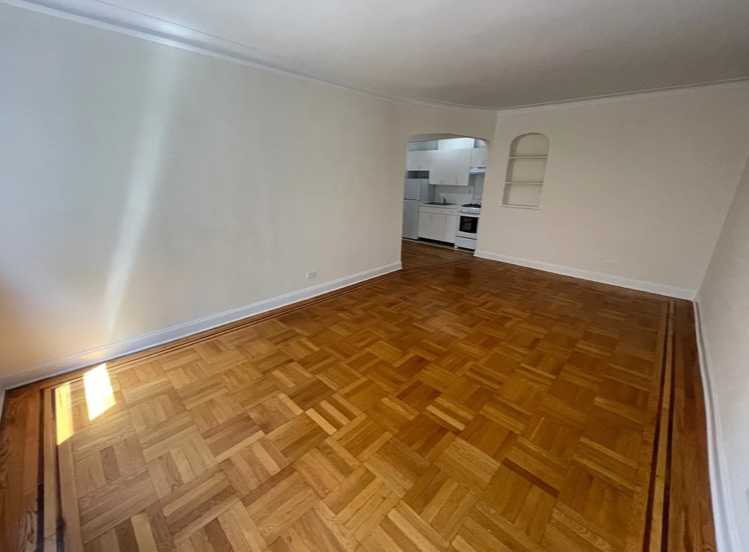 Apartment Highland Avenue  Queens, NY 11432, MLS-RD5215-8