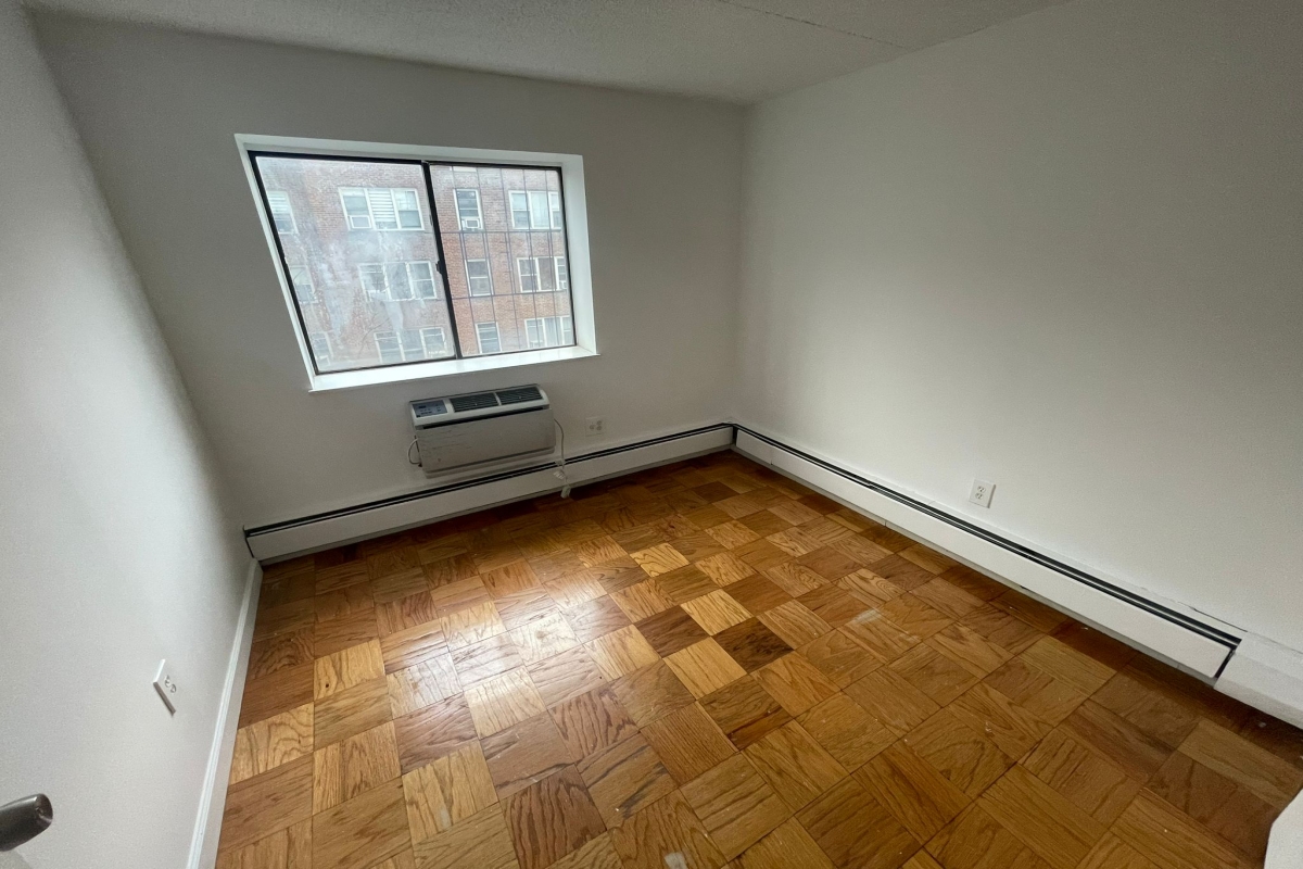 Apartment 98th Place  Queens, NY 11374, MLS-RD5216-10