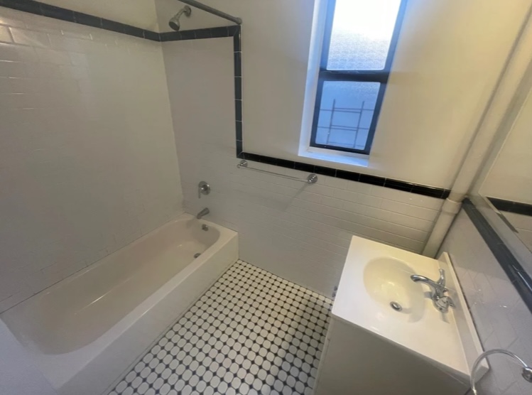 Apartment 32nd Avenue Queens, NY 11377, MLS-RD5230-18