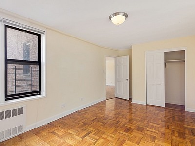 Apartment Austin Street Queens, NY 11415, MLS-RD5237-2