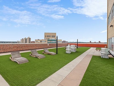 Apartment Queens Blvd Queens, NY 11375, MLS-RD5238-9