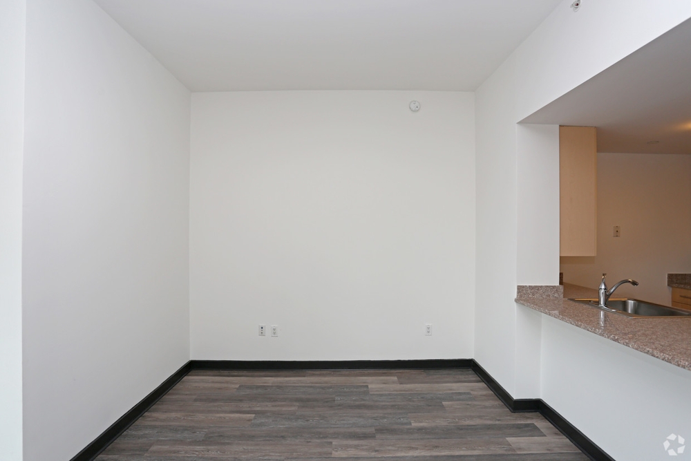 Apartment 89th Avenue  Queens, NY 11432, MLS-RD5251-8