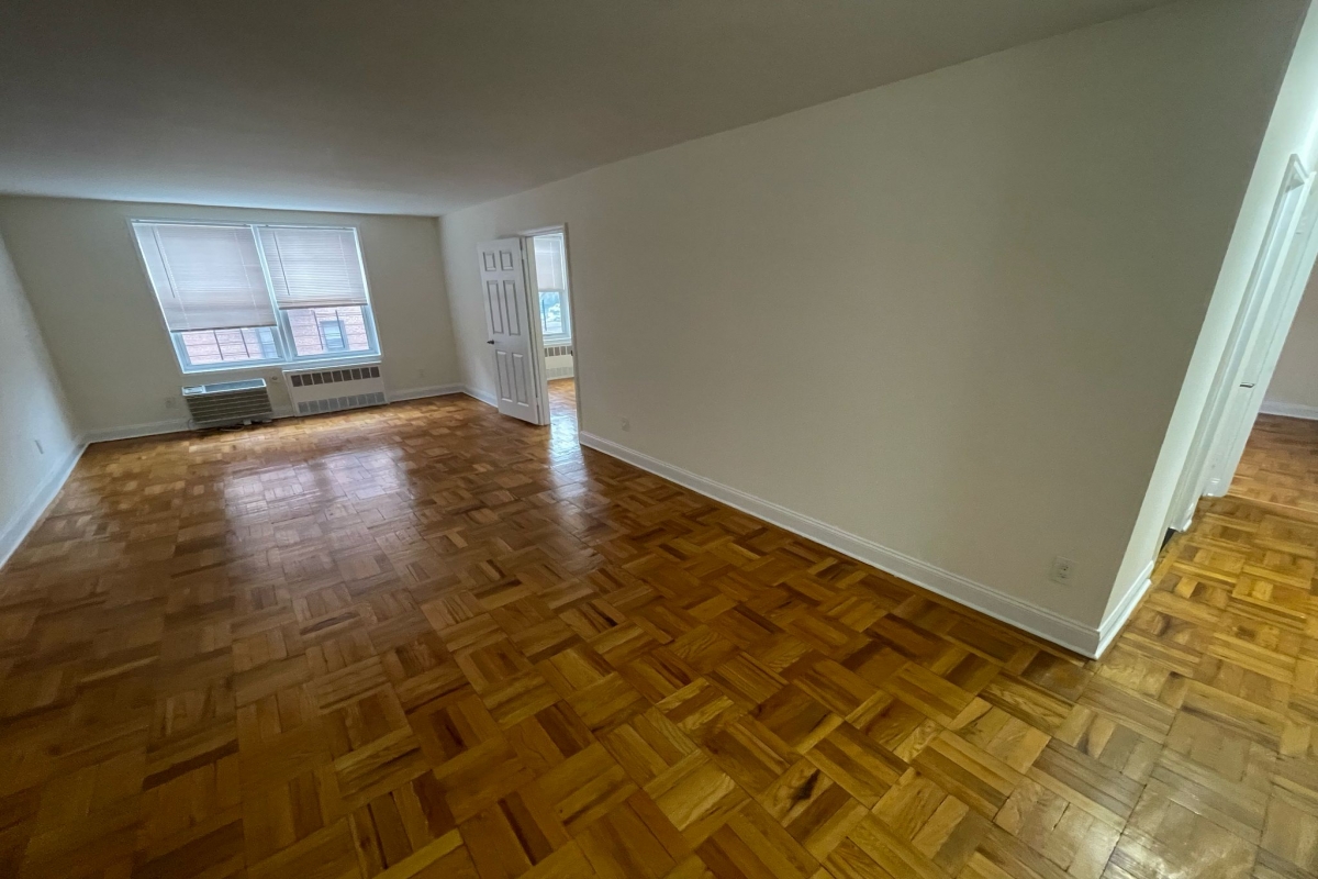 Apartment 150th Street  Queens, NY 11367, MLS-RD5252-10