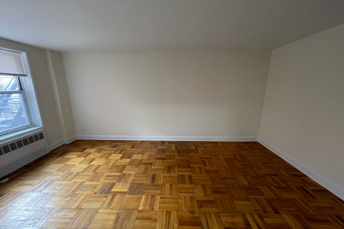 Apartment 150th Street  Queens, NY 11367, MLS-RD5252-16