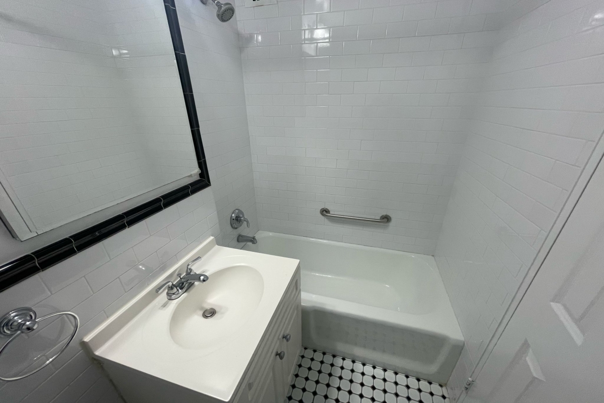 Apartment 150th Street  Queens, NY 11367, MLS-RD5252-20