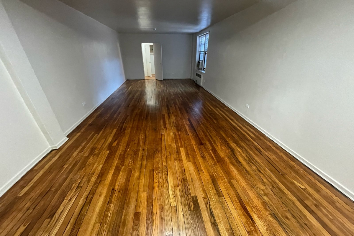 Apartment Vietor Avenue  Queens, NY 11373, MLS-RD5259-4