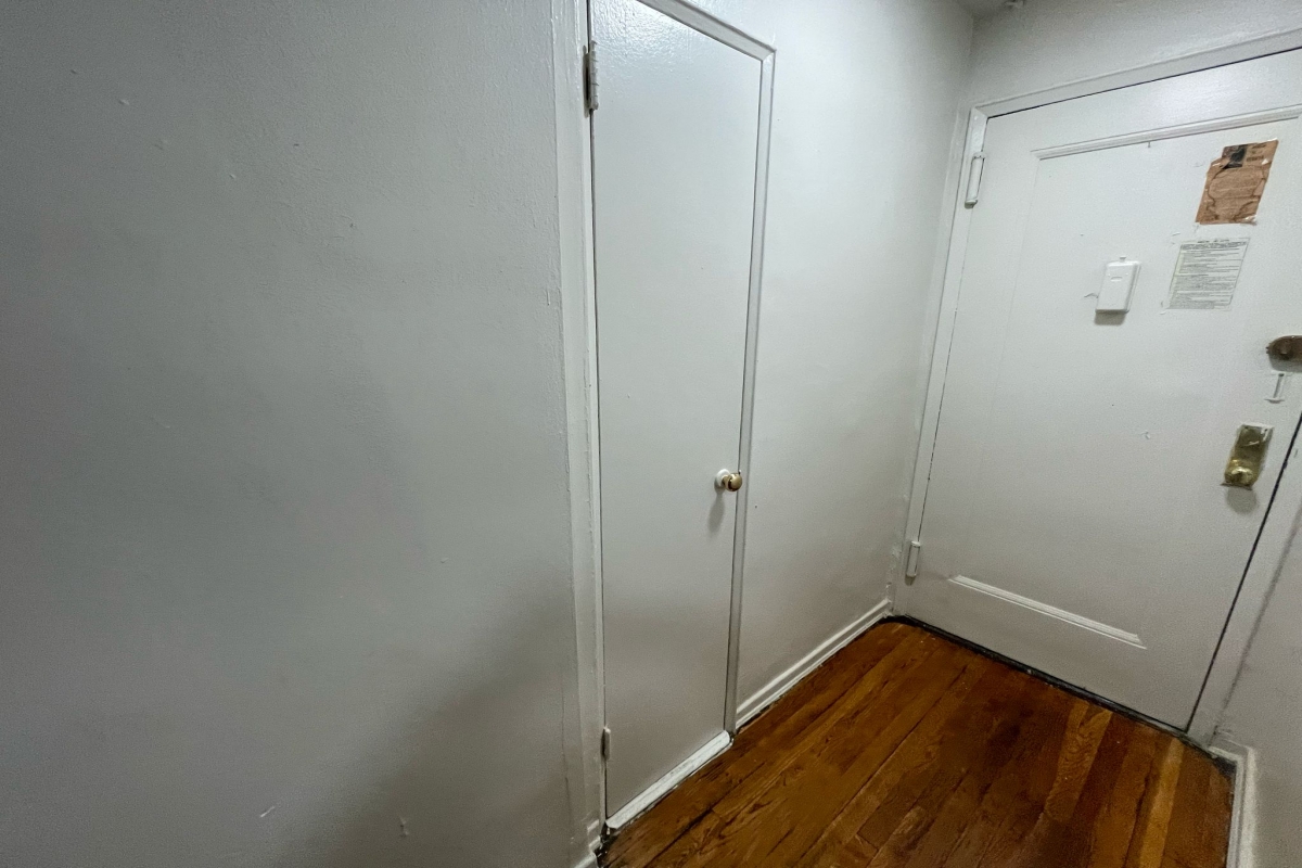 Apartment Vietor Avenue  Queens, NY 11373, MLS-RD5259-5